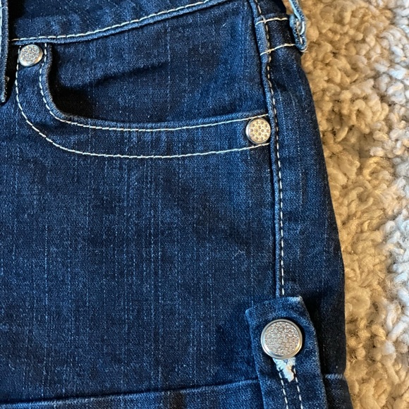 True Religion Shorts - Picture 2 of 5